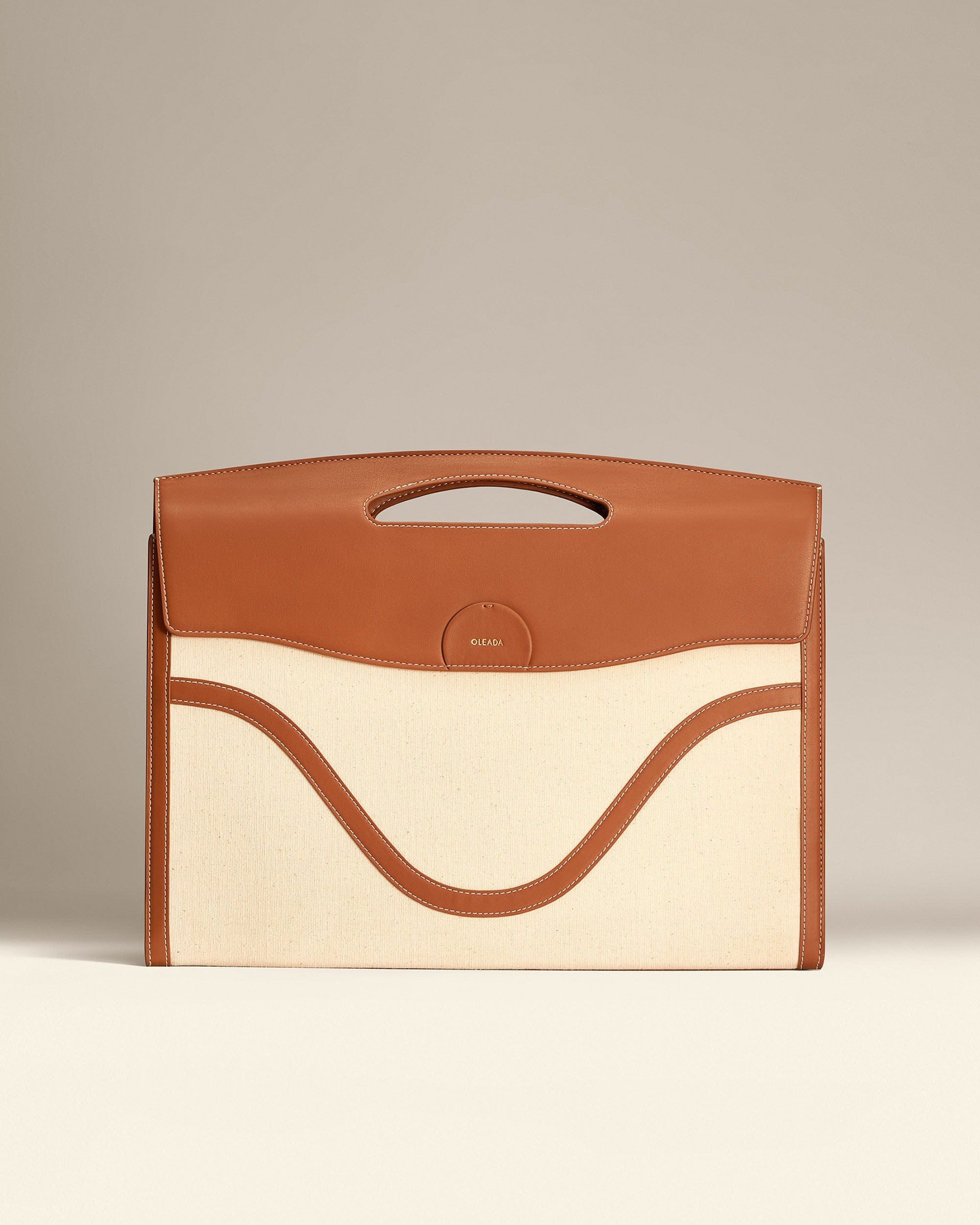 OLEADA NYC Women Work Leather Bag > Business Laptop Sleeve > 16 Inch Laptop Bag > Portable Laptop Briefcase > MacBook Pro Laptop Sleeve Color_Oat Captain Sleeve Suite Plus