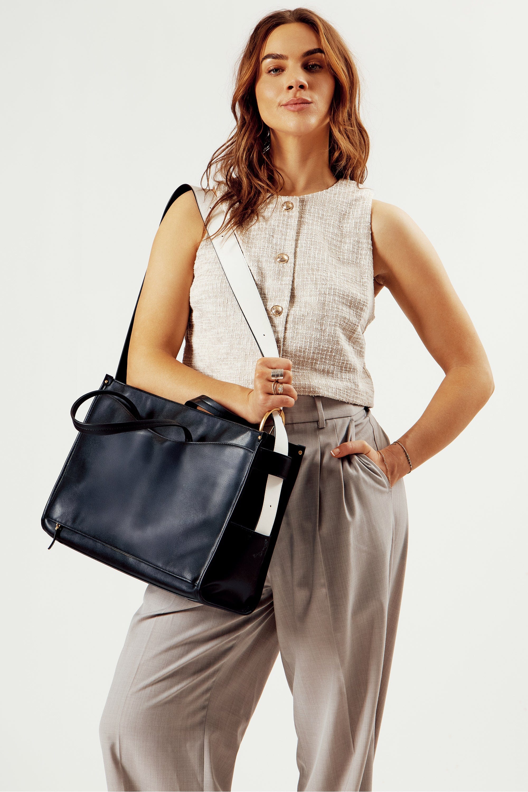 OLEADA NYC Work Tote Bag > Leather Work Tote For Women > Large Capacity Bag > 16 Inch Laptop Bag > Convertible To Shoulder Bag Reverie Tote